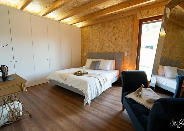 Housebel Ponte da Barca